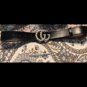 New Pearl belt fits waist 27-29